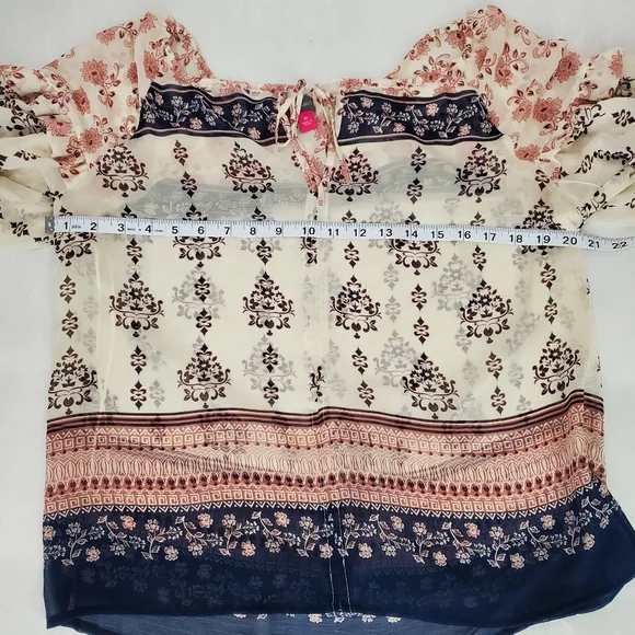 Vince Camuto Beige Cream Boho Paisley Semi Sheer Tie V-Neck Blouse SZ M - Picture 13 of 15